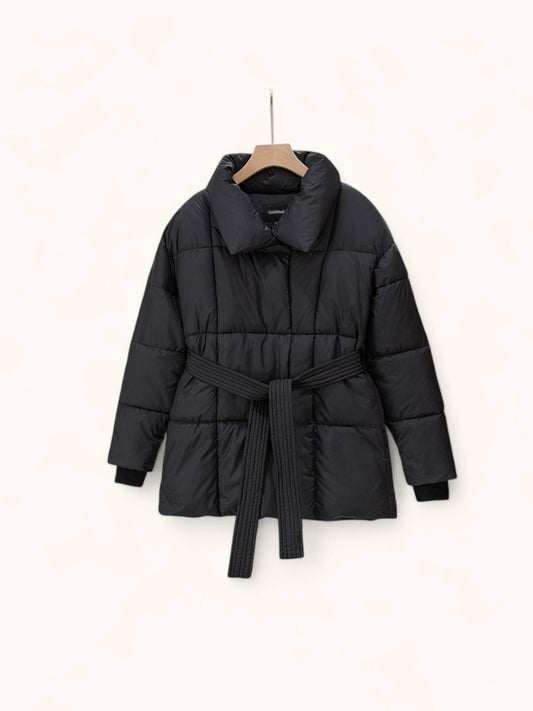 Halflange dames jas tijdloze elegantie